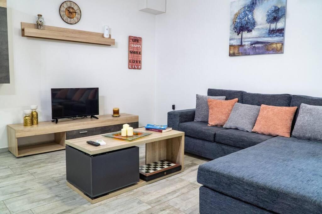 키사모스 Artemissia New Well Sided Modish House 아파트 외부 사진